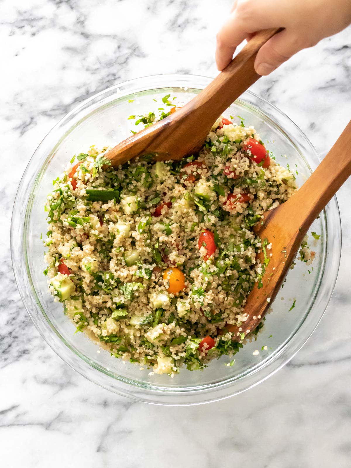 preparo do tabule de quinoa